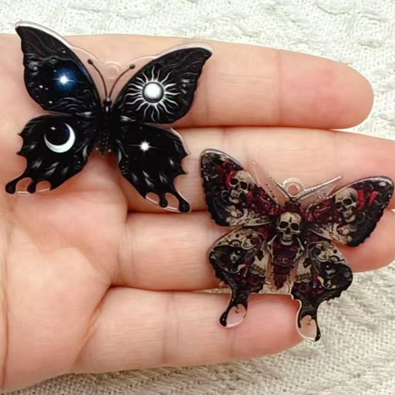 Gothic Dark Butterfly Acrylic  - đánh giá và giá Butterfly Pendant Necklace