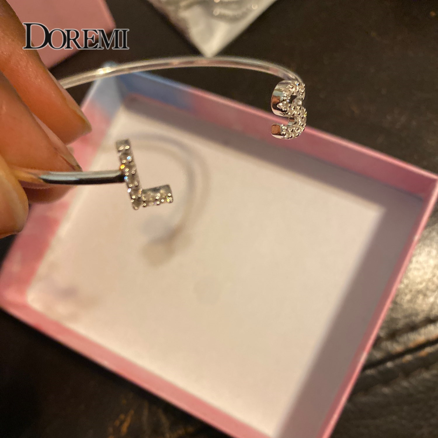 DOREMI Custom Letter Bracelet  - đánh giá và giá Cuff Bangle Bracelet