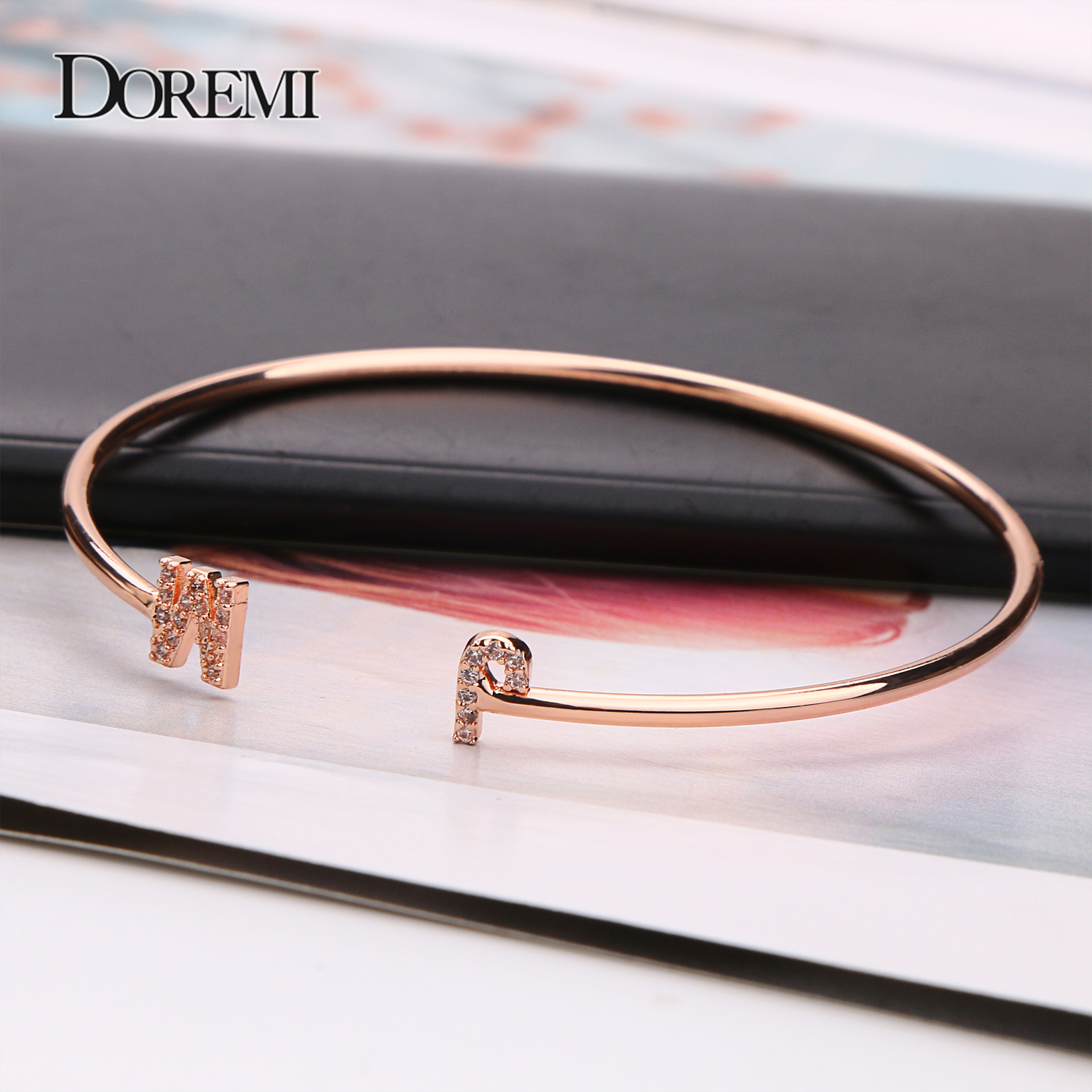 DOREMI Custom Letter Bracelet  - đánh giá và giá Cuff Bangle Bracelet